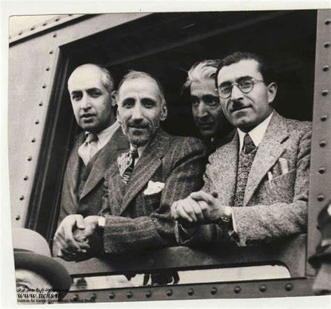 از راست: ابراهیم خواجه نوری، عباس مسعودی، علی دشتی، مصطفا کاظمی داخل